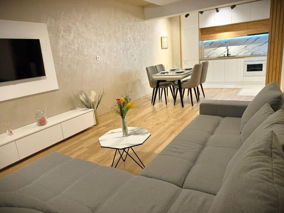 Cozy And Stylish Apartament Stara Zagora Exterior photo